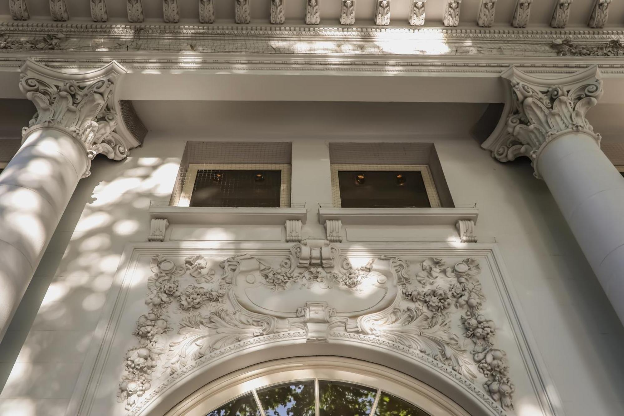 Park Hyatt Mendoza Hotel, Casino & Spa Екстериор снимка Detail of the facade