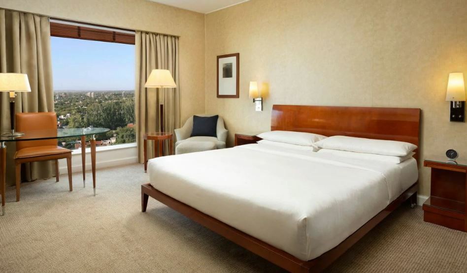 Park Hyatt Mendoza Hotel, Casino & Spa Екстериор снимка A room at the Taj Bengal