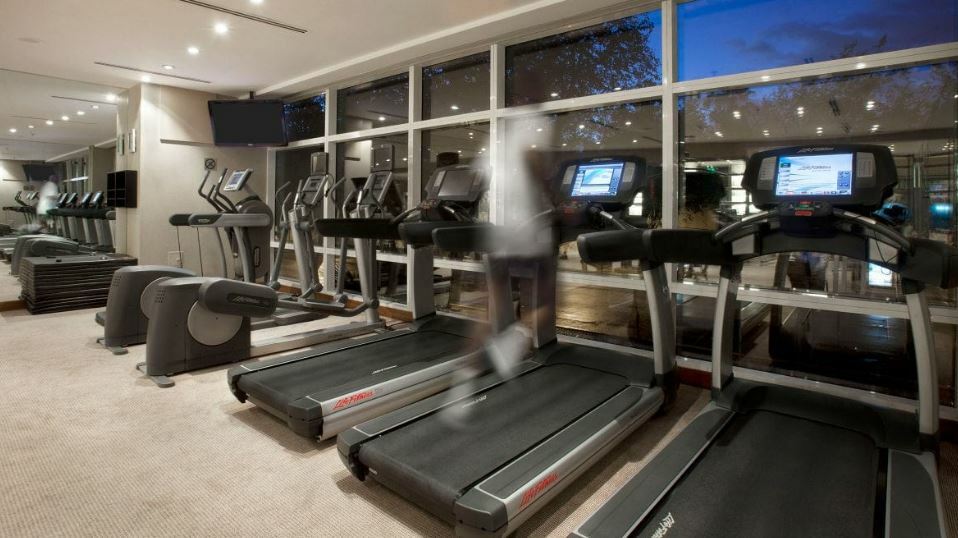Park Hyatt Mendoza Hotel, Casino & Spa Екстериор снимка A treadmill in a gym